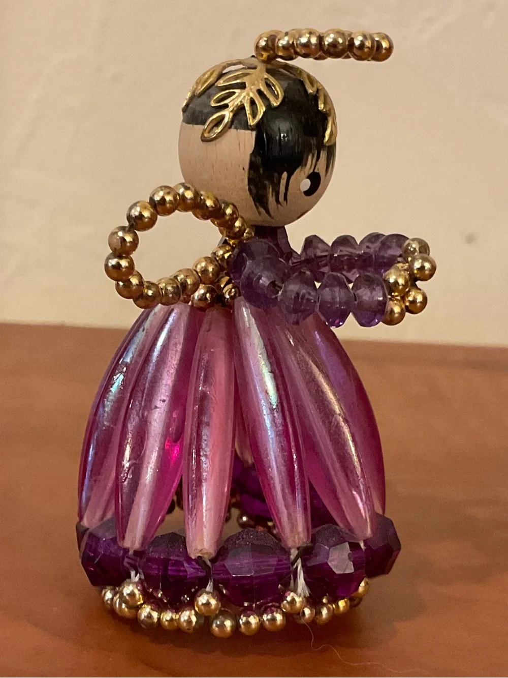 Vtg Iridescent Purple Beaded Angel Ornament/Figurine Christmas Holiday Religious